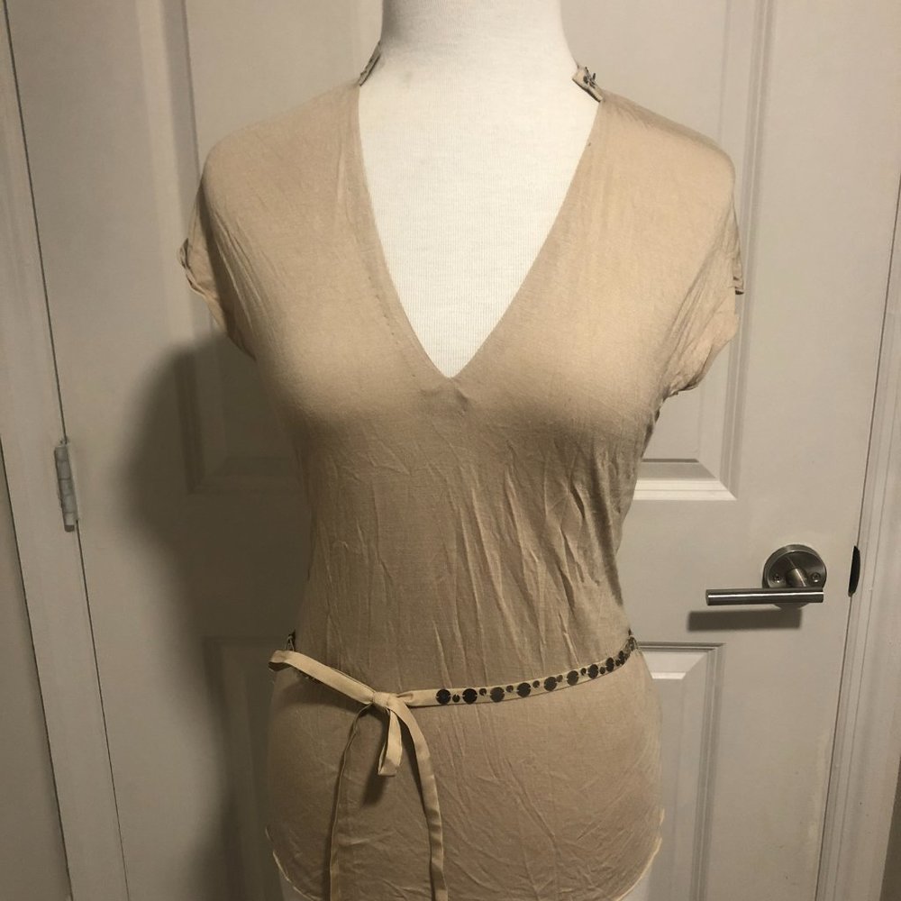 Club Monaco Beige V-Neck T-shirt